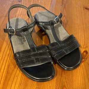SAS Women's Glossy Black Sandals made in USA